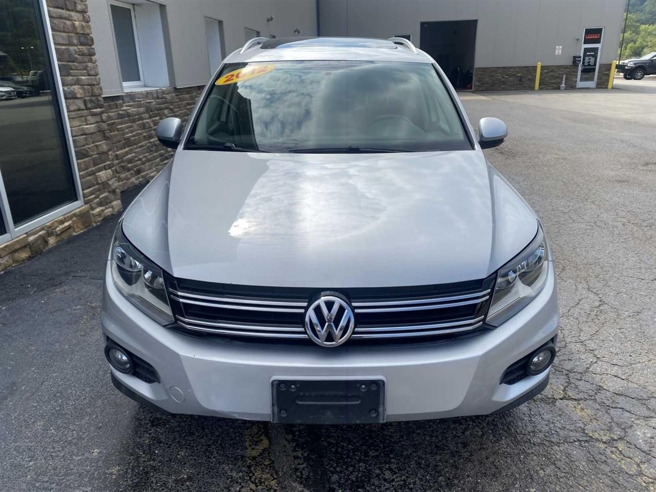 Volkswagen Tiguan SE 2012