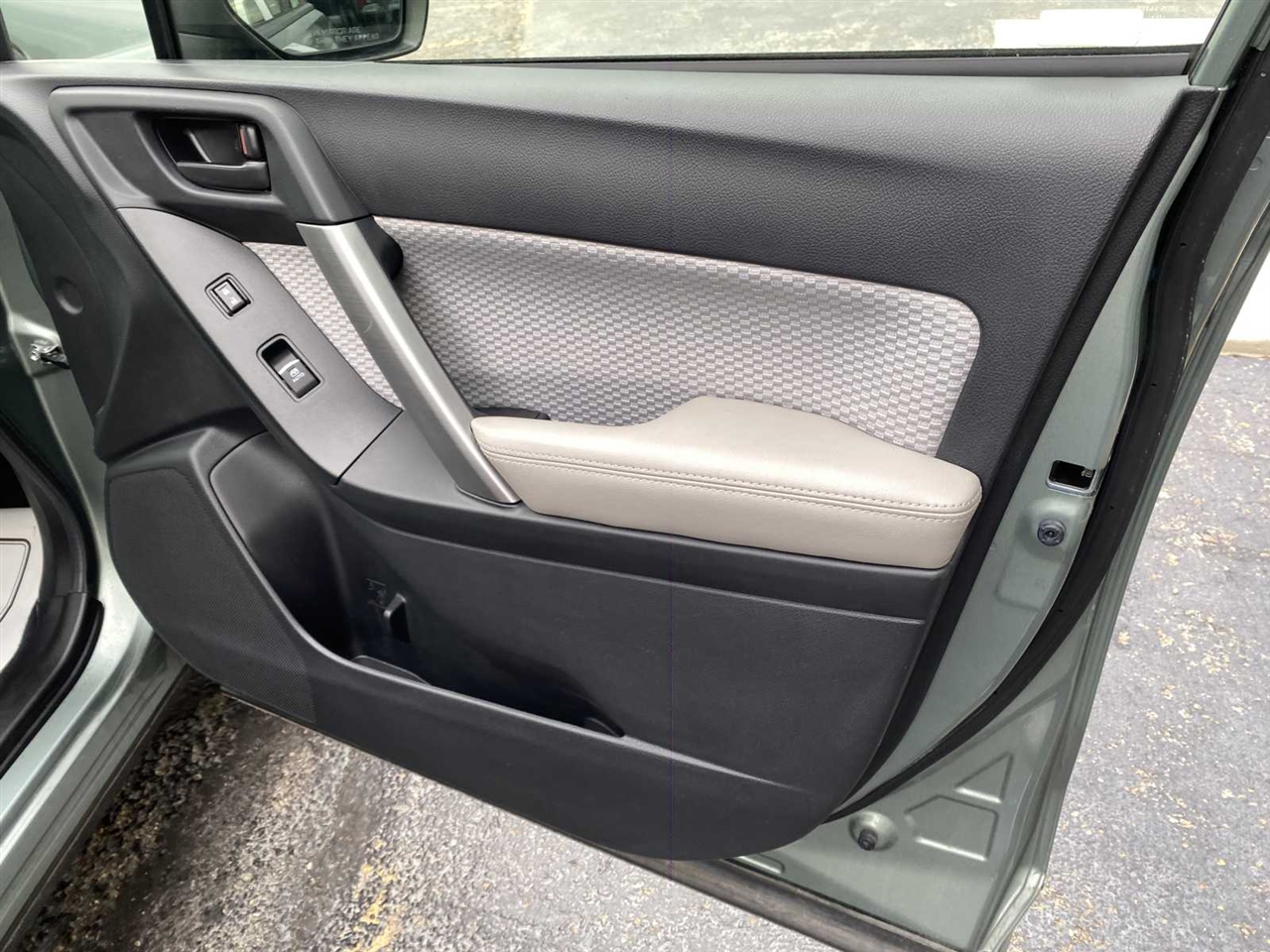 Subaru Forester 2.5i Premium PZEV CVT 2018 Subaru Forester 2.5i Premium PZEV CVT 2018