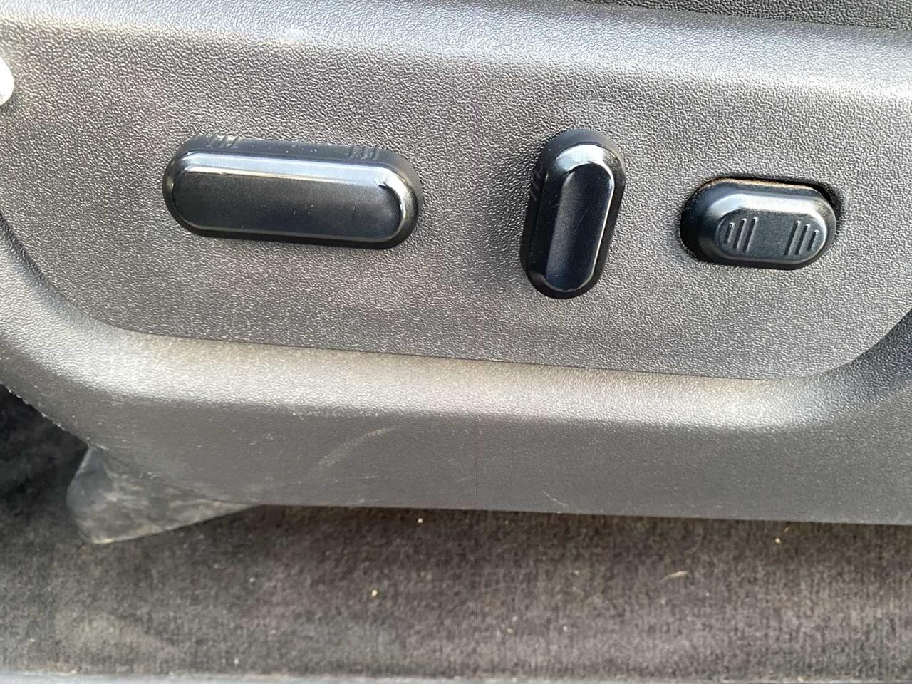 Ford F-350 SD Lariat SuperCab 4WD 2011