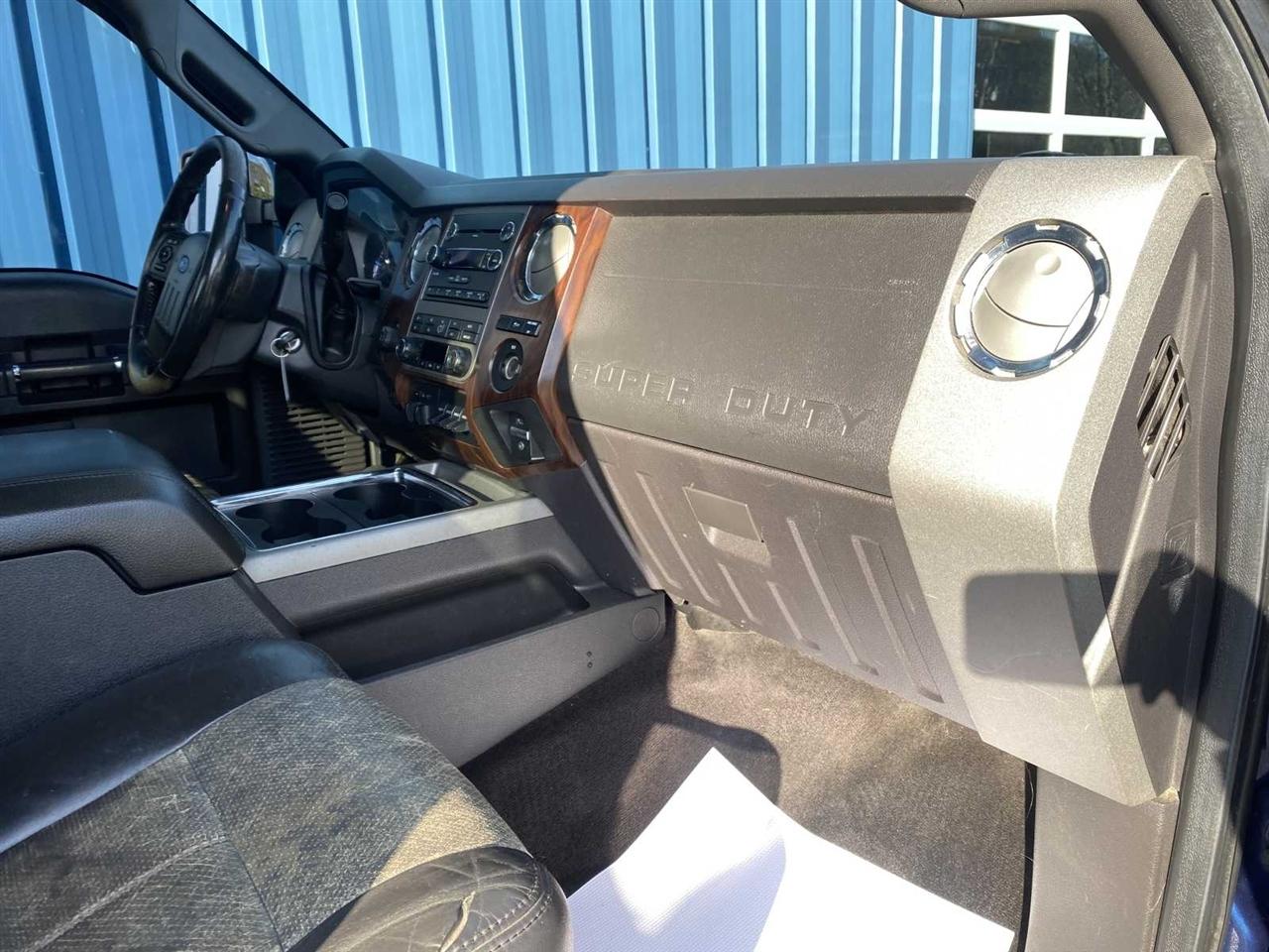 Ford F-350 SD Lariat SuperCab 4WD 2011