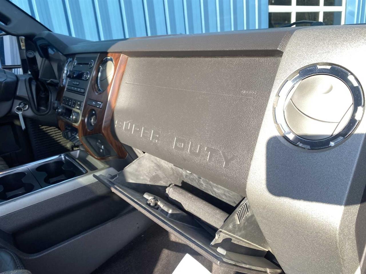 Ford F-350 SD Lariat SuperCab 4WD 2011