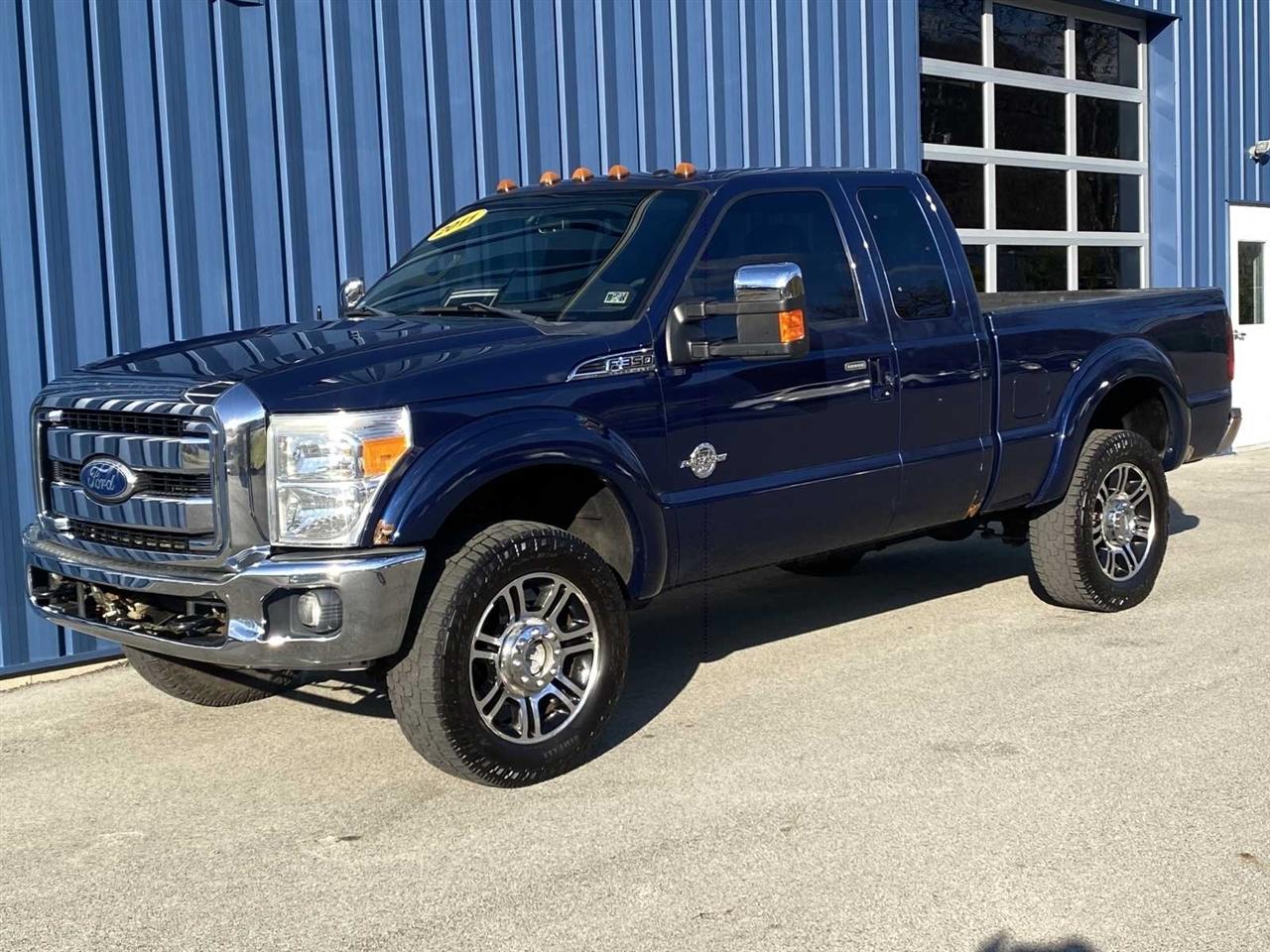 Ford F-350 SD Lariat SuperCab 4WD 2011