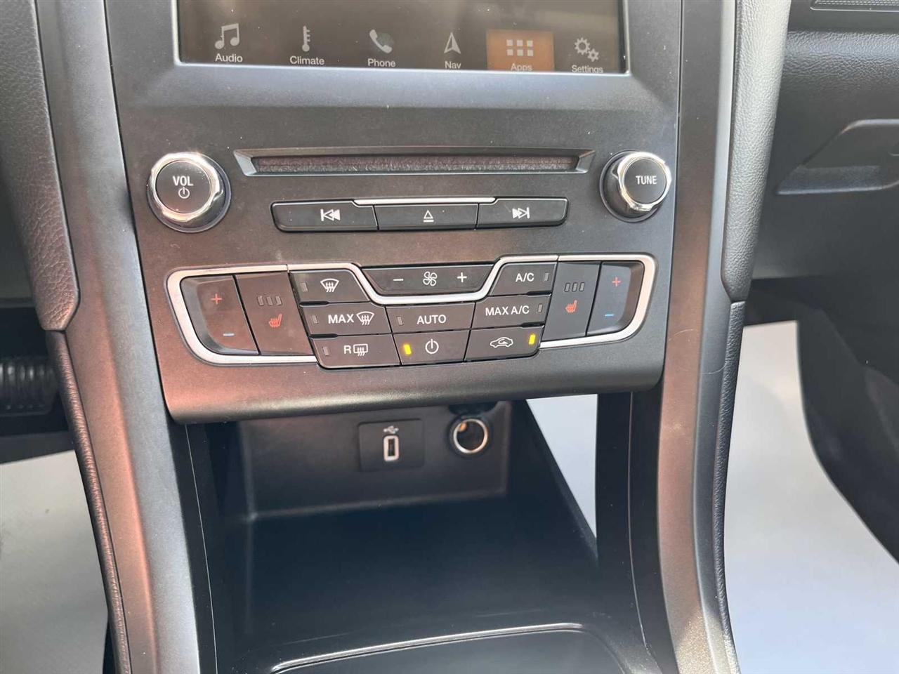 Ford Fusion SE 2018