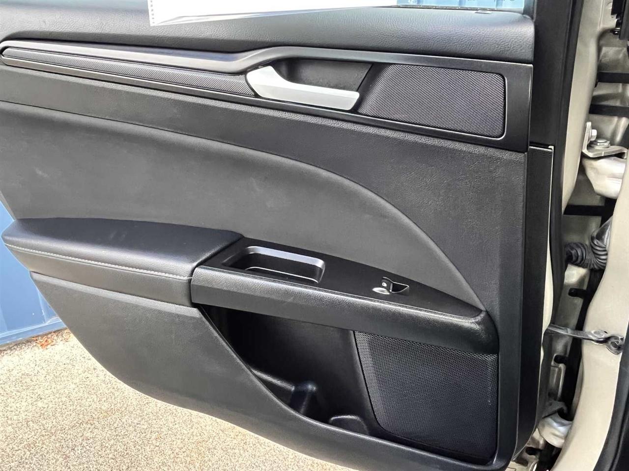 Ford Fusion SE 2018