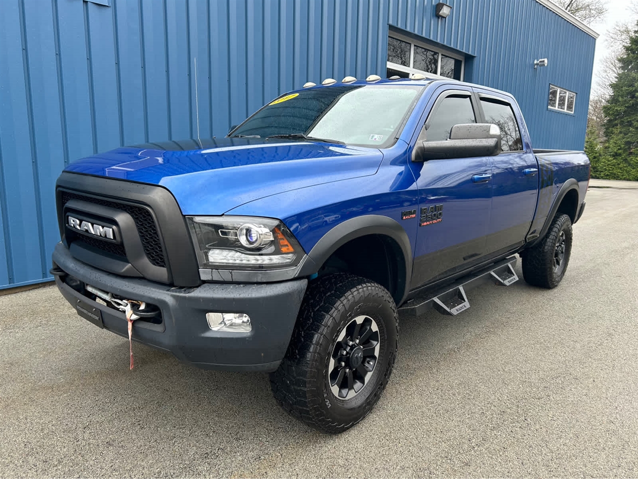 RAM 2500 Power Wagon Crew Cab SWB 4WD 2017