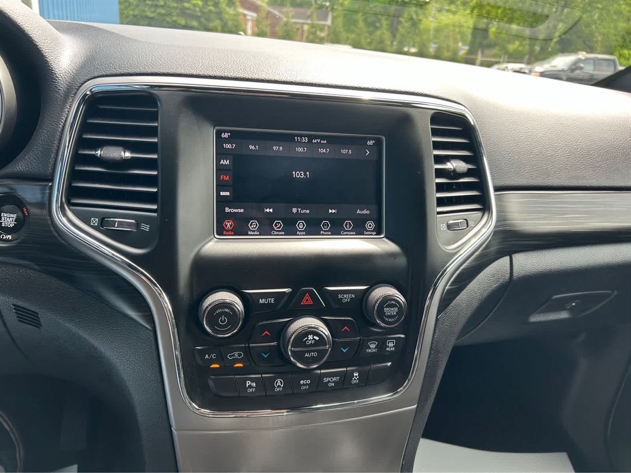 Jeep Grand Cherokee Laredo 4WD 2020