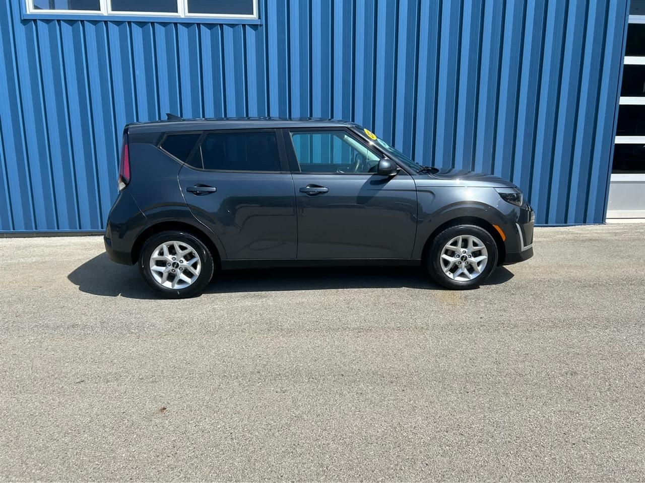Kia Soul LX CVT 2023