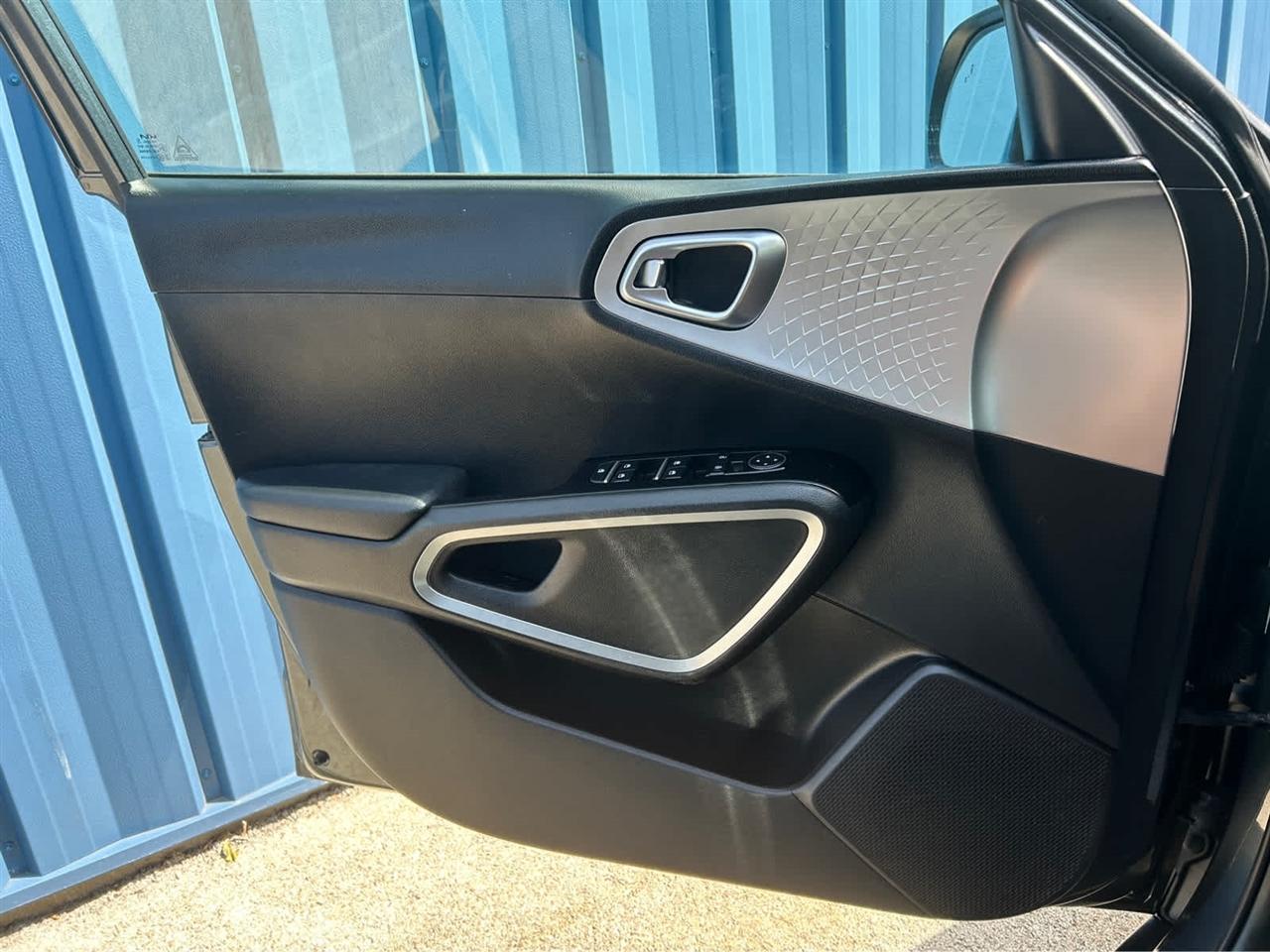Kia Soul LX CVT 2023