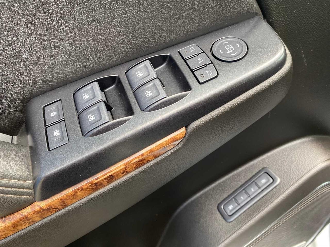 Chevrolet Suburban Premier 4WD 2020