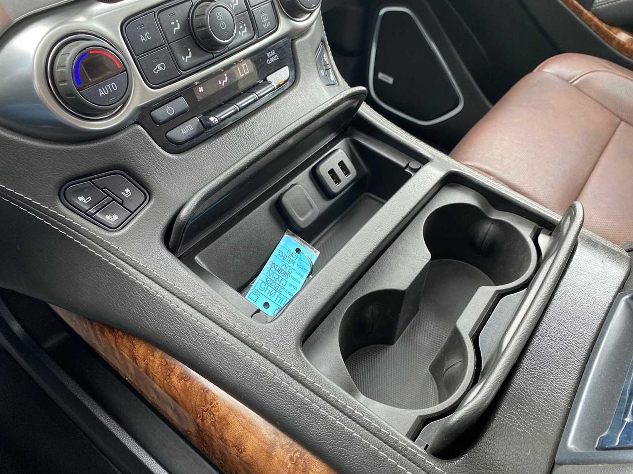 Chevrolet Suburban Premier 4WD 2020