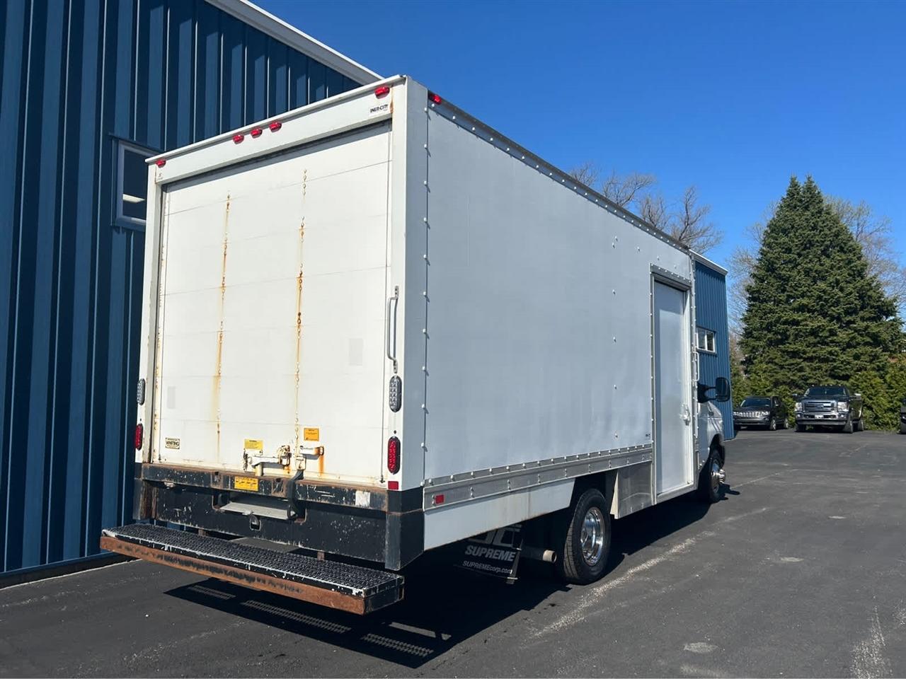 Ford Econoline E450 2017