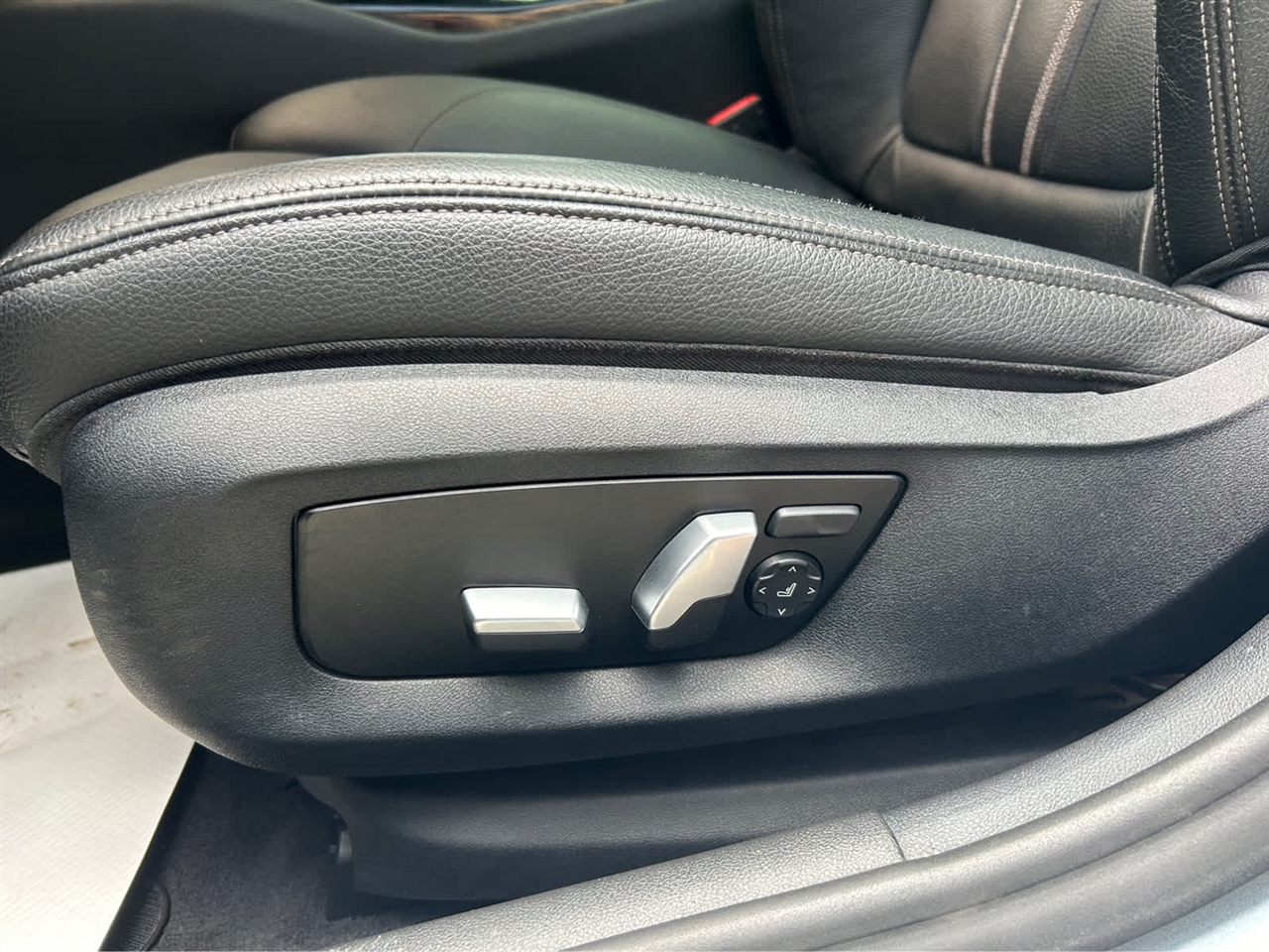 BMW 5-Series 530i xDrive 2020