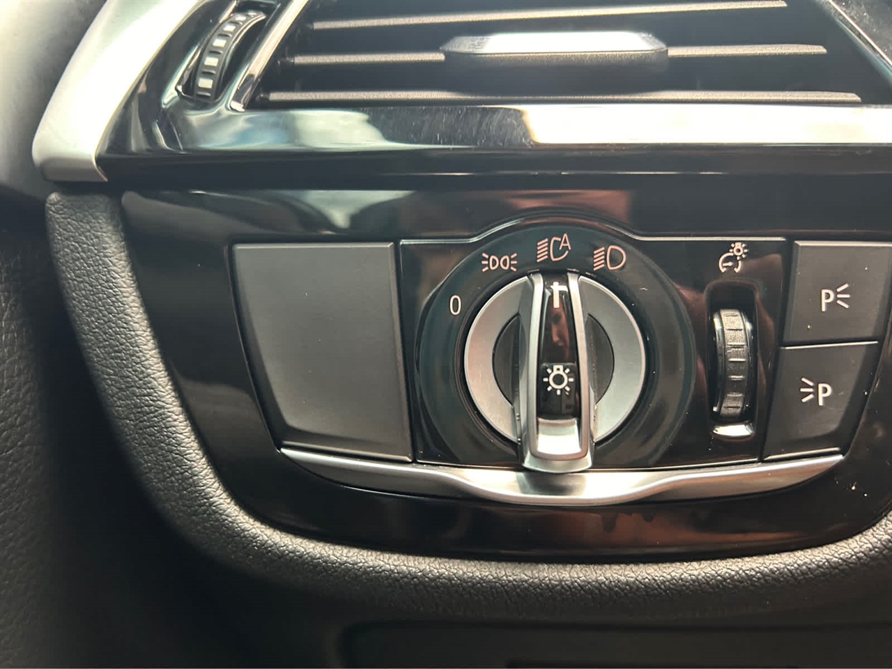 BMW 5-Series 530i xDrive 2020