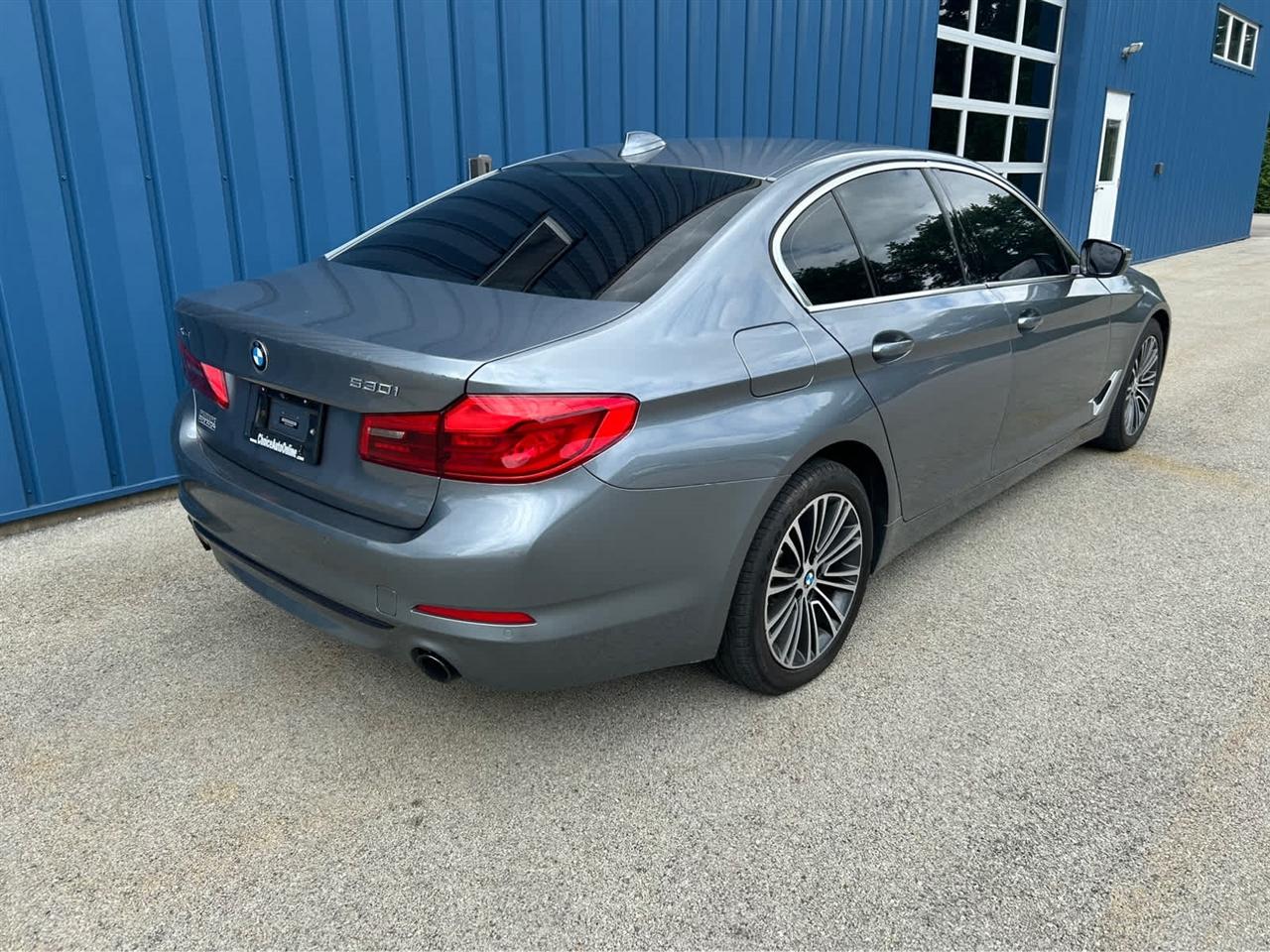 BMW 5-Series 530i xDrive 2020