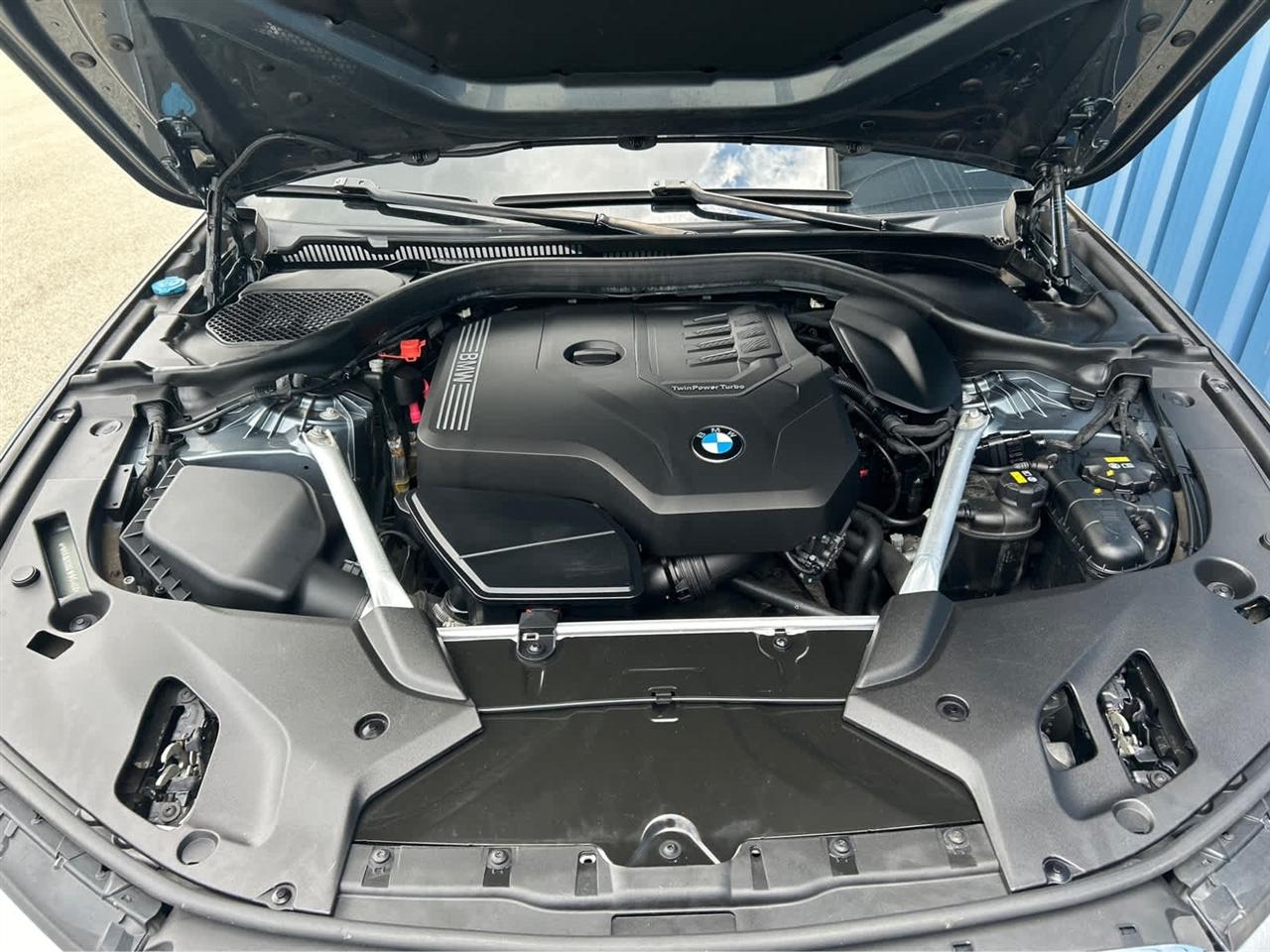 BMW 5-Series 530i xDrive 2020