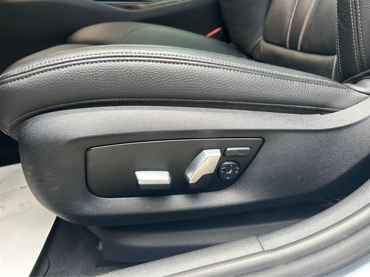 BMW 5-Series 530i xDrive 2020