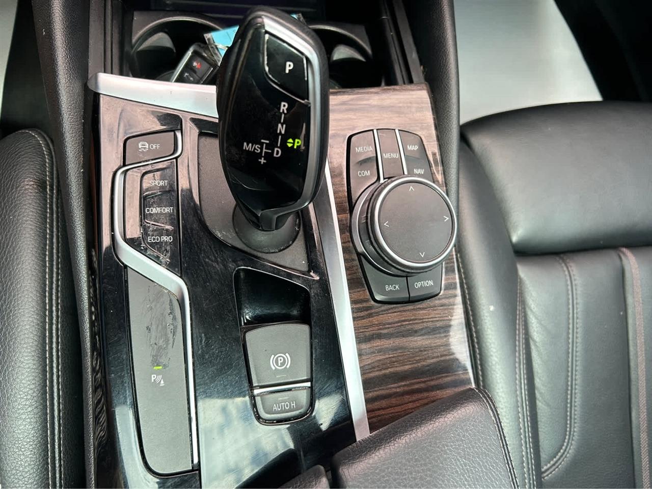 BMW 5-Series 530i xDrive 2020