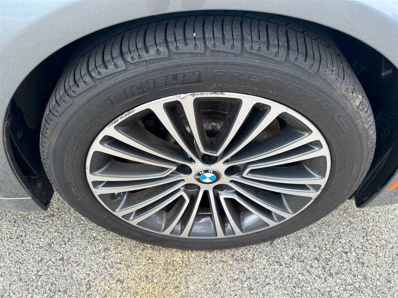 BMW 5-Series 530i xDrive 2020