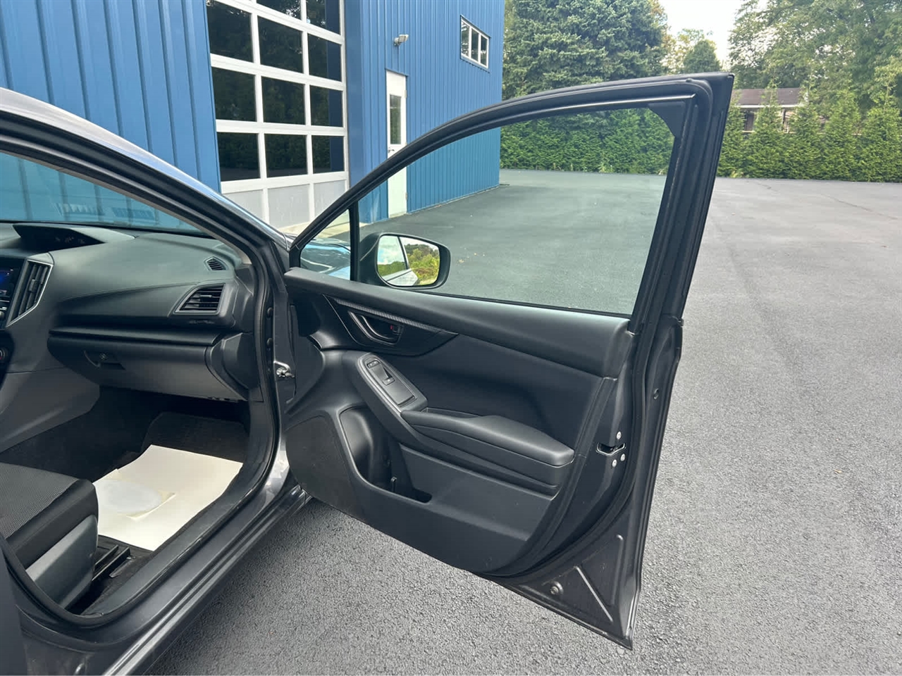 Subaru Impreza 2.0i CVT 5-Door 2019 Subaru Impreza 2.0i CVT 5-Door 2019