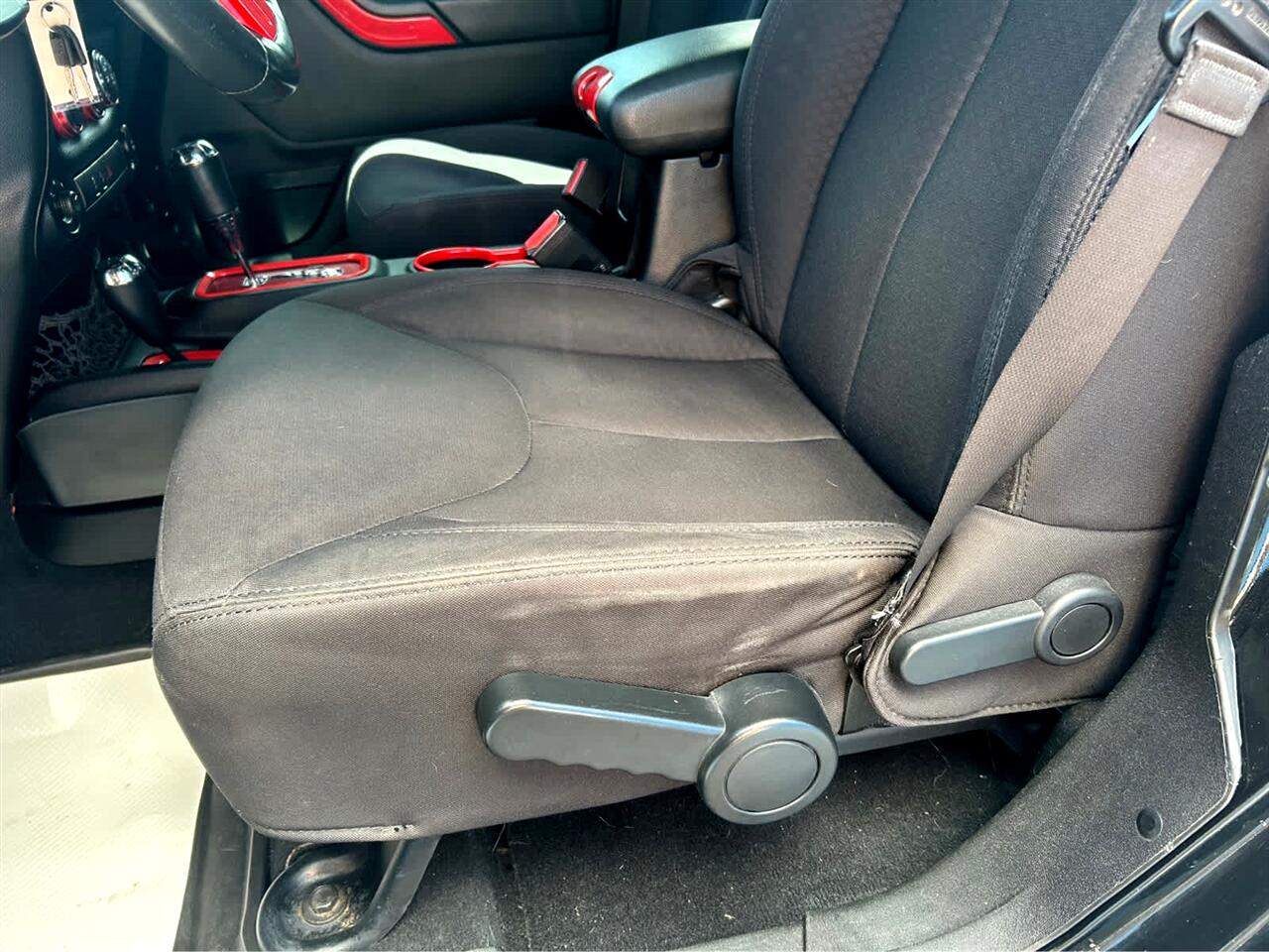 Jeep Wrangler Unlimited Sport 4WD 2014 Jeep Wrangler Unlimited Sport 4WD 2014