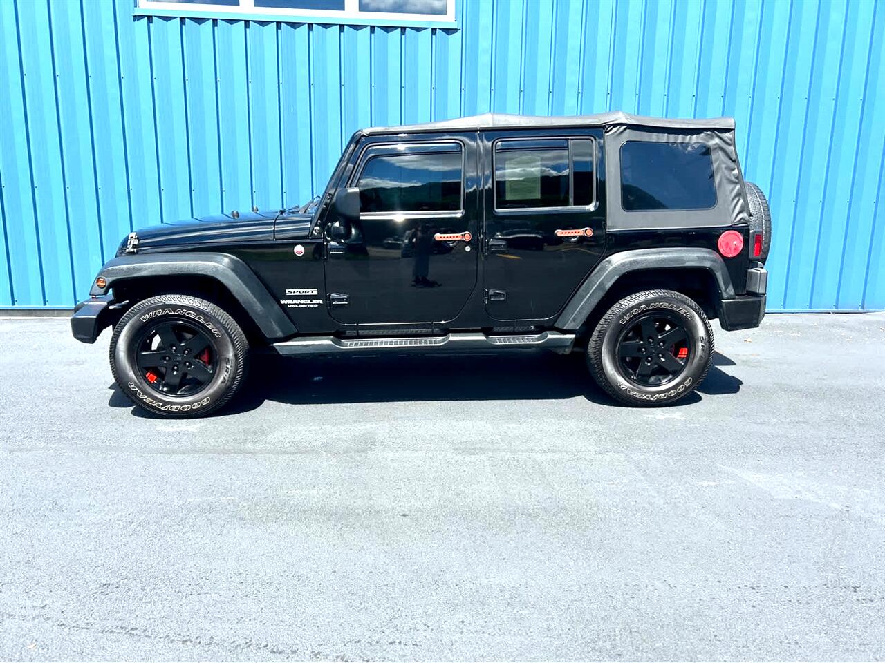 Jeep Wrangler Unlimited Sport 4WD 2014 Jeep Wrangler Unlimited Sport 4WD 2014