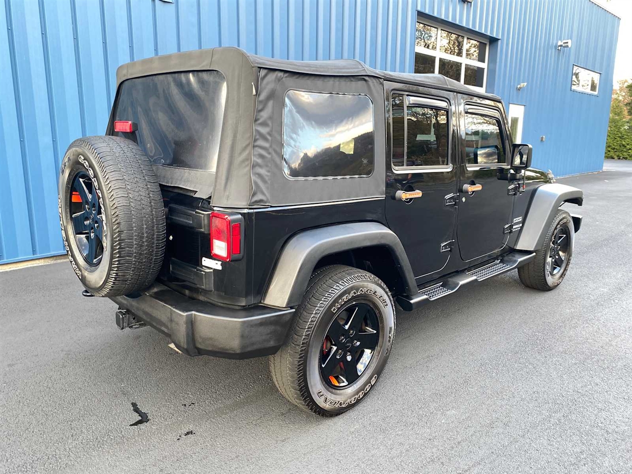 Jeep Wrangler Unlimited Sport 4WD 2014