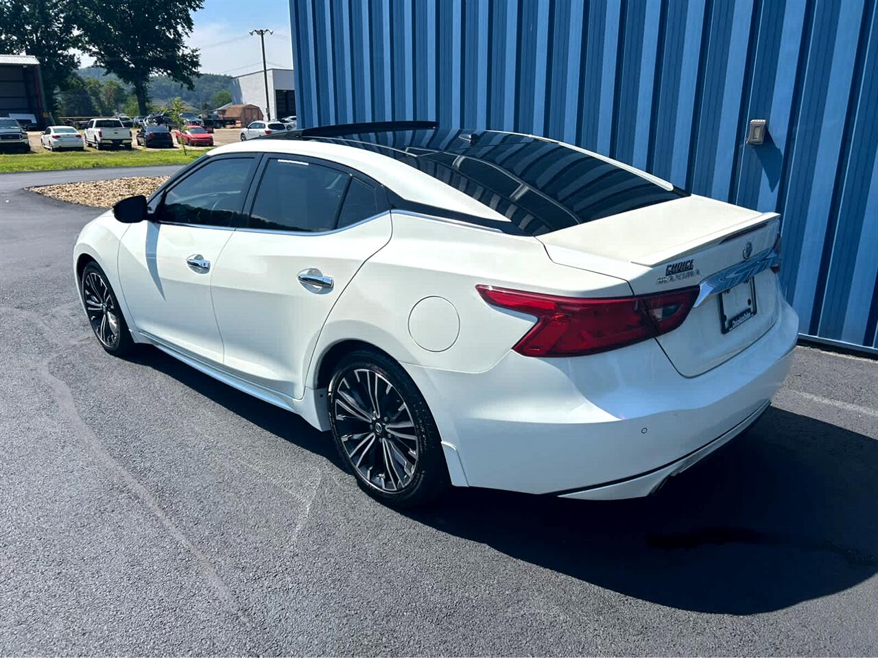 2017 Nissan Maxima SL photo 3