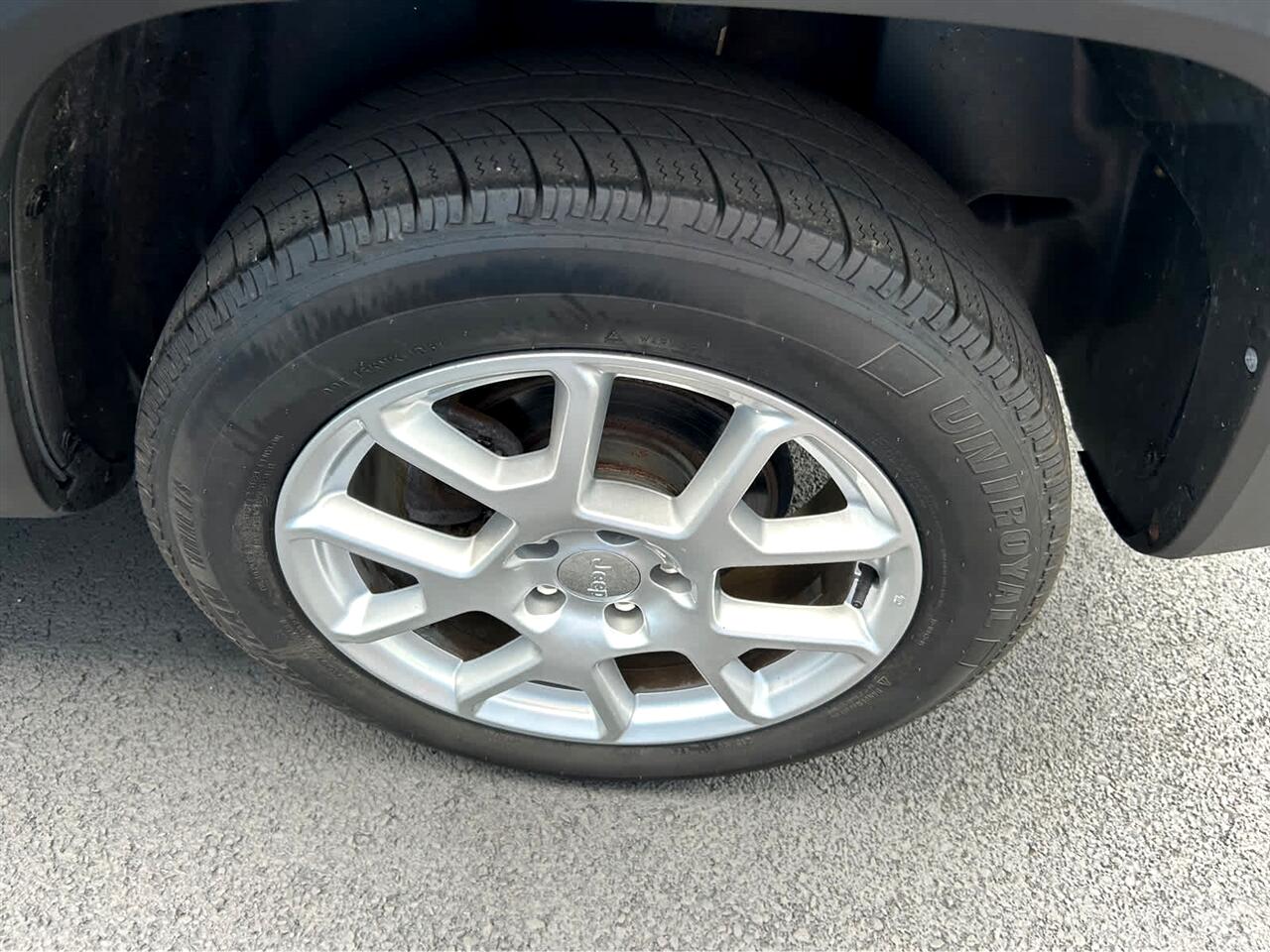 Jeep Renegade Latitude 4WD 2019 Jeep Renegade Latitude 4WD 2019