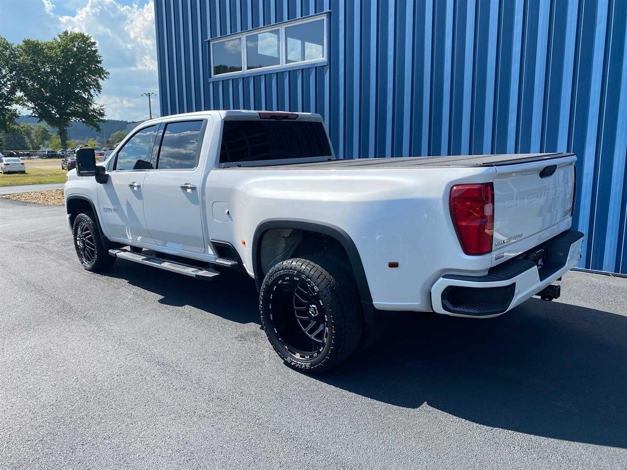 Chevrolet Silverado 3500HD High Country Crew Cab 4WD 2022
