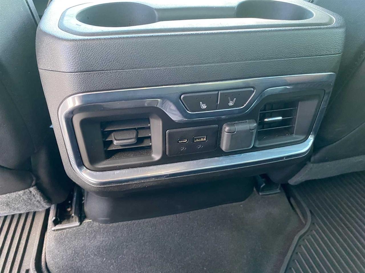 Chevrolet Silverado 3500HD High Country Crew Cab 4WD 2022