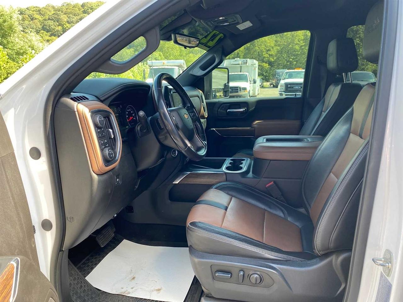 Chevrolet Silverado 3500HD High Country Crew Cab 4WD 2022