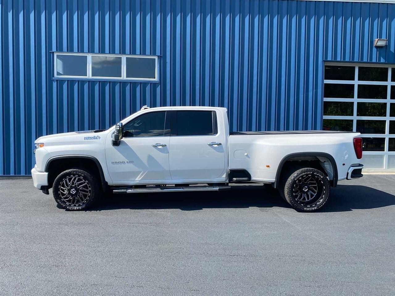 Chevrolet Silverado 3500HD High Country Crew Cab 4WD 2022