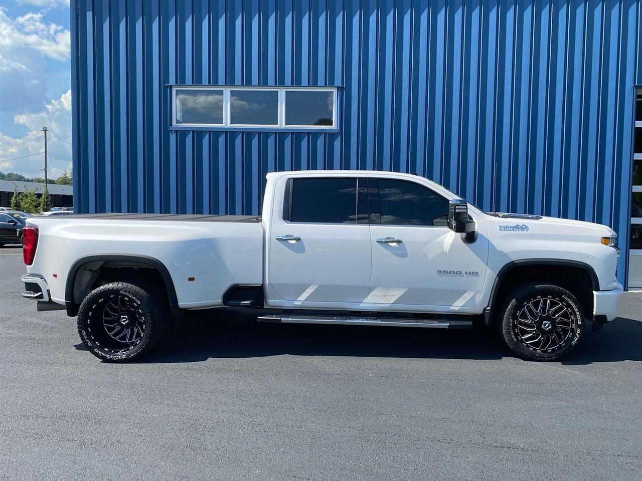 Chevrolet Silverado 3500HD High Country Crew Cab 4WD 2022
