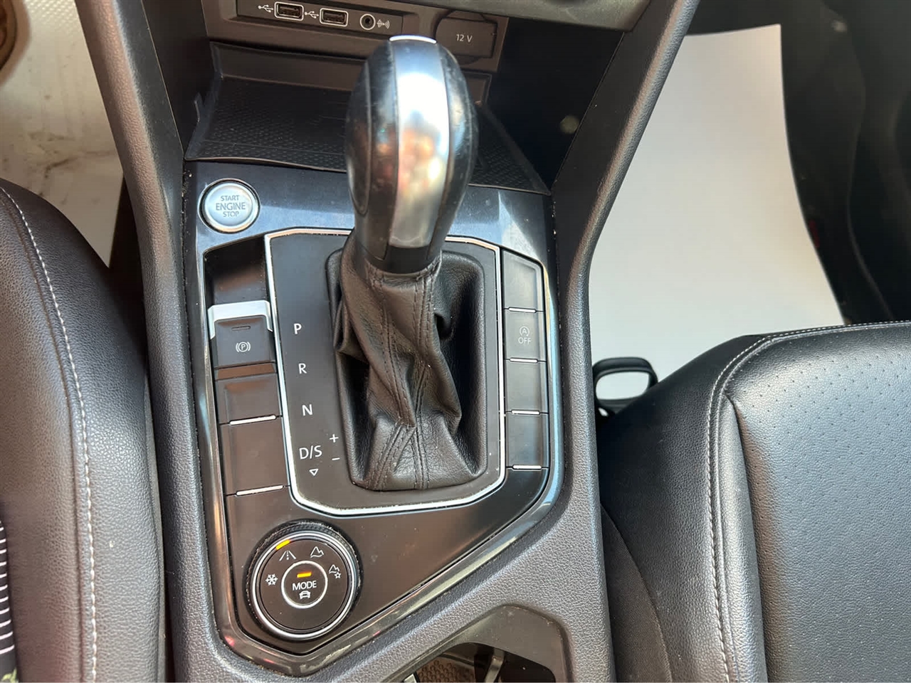 Volkswagen Tiguan SE 4Motion AWD 2020 Volkswagen Tiguan SE 4Motion AWD 2020