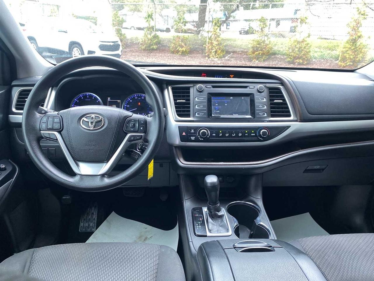 Toyota Highlander LE FWD I4 2018