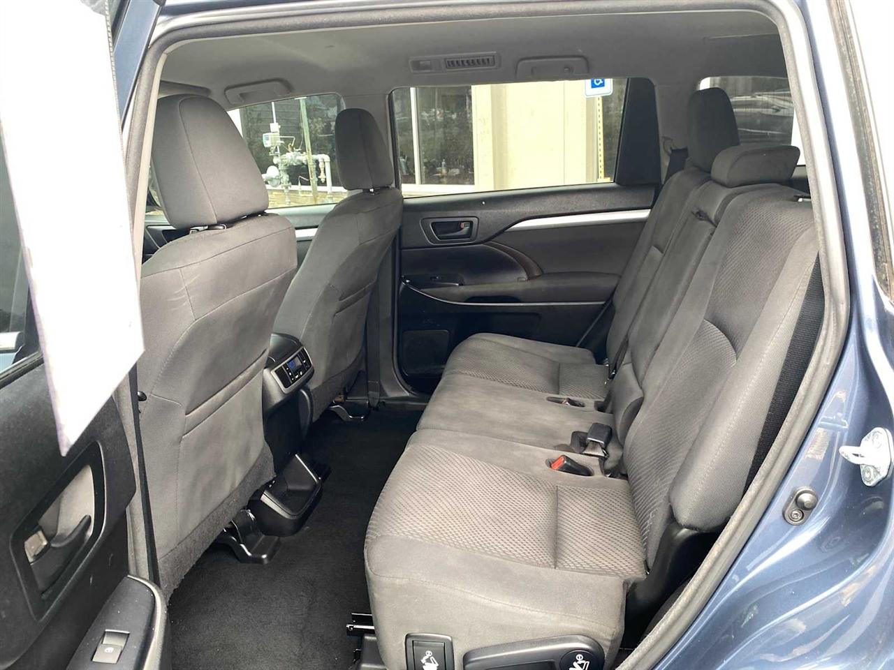 Toyota Highlander LE FWD I4 2018