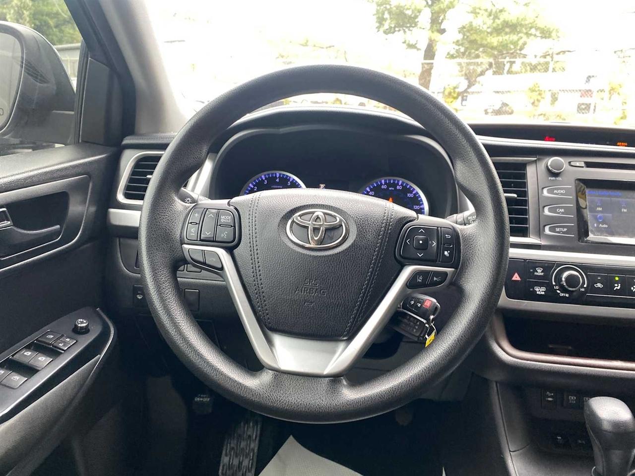 Toyota Highlander LE FWD I4 2018