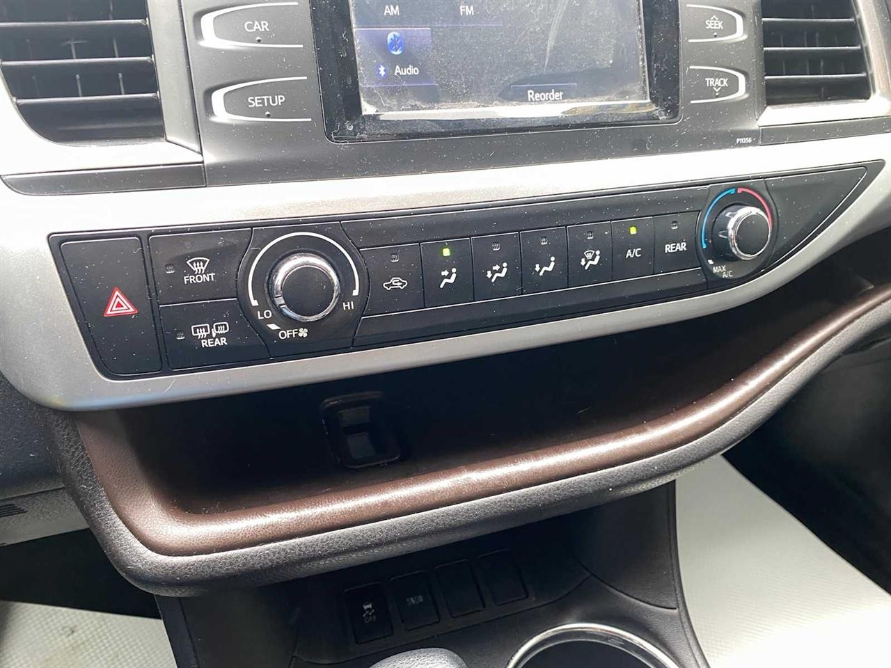 Toyota Highlander LE FWD I4 2018