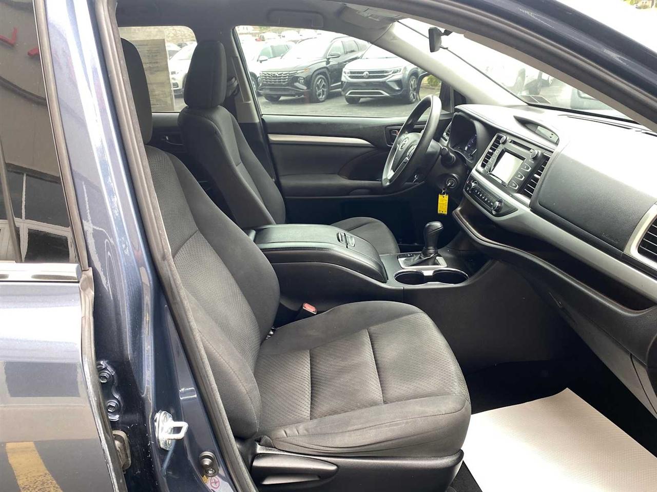 Toyota Highlander LE FWD I4 2018