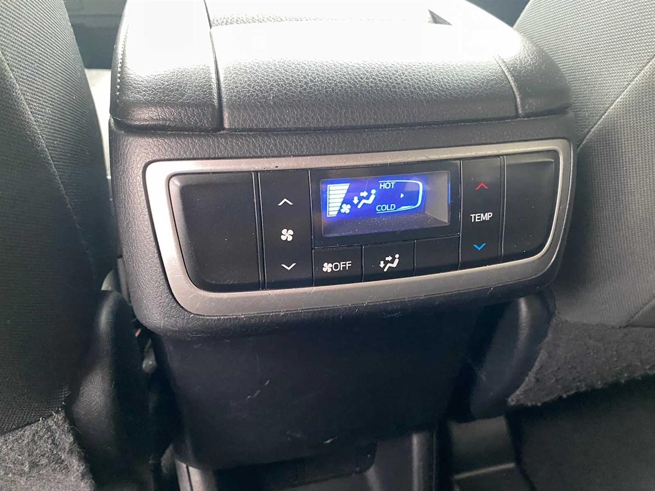 Toyota Highlander LE FWD I4 2018