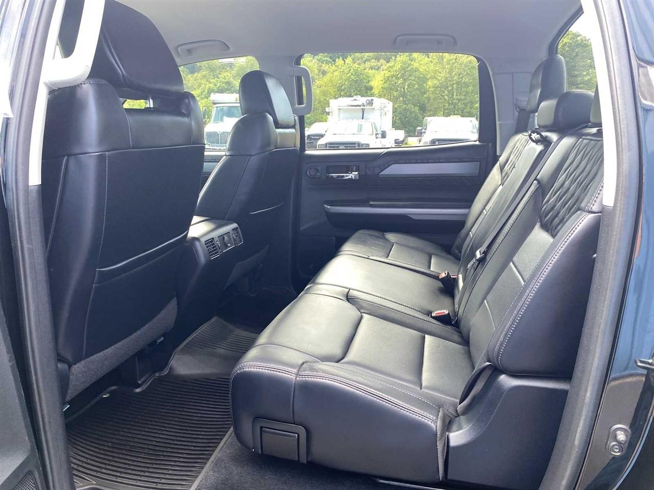 Toyota Tundra Platinum CrewMax 5.7L 4WD 2018