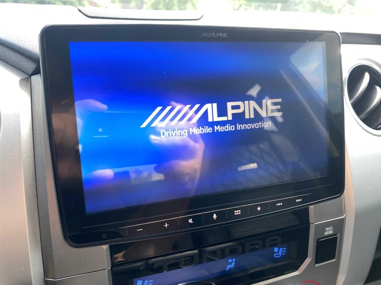 Toyota Tundra Platinum CrewMax 5.7L 4WD 2018