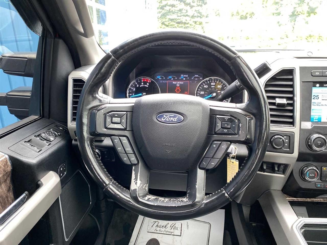 Ford F-250 SD Lariat Crew Cab 4WD 2019