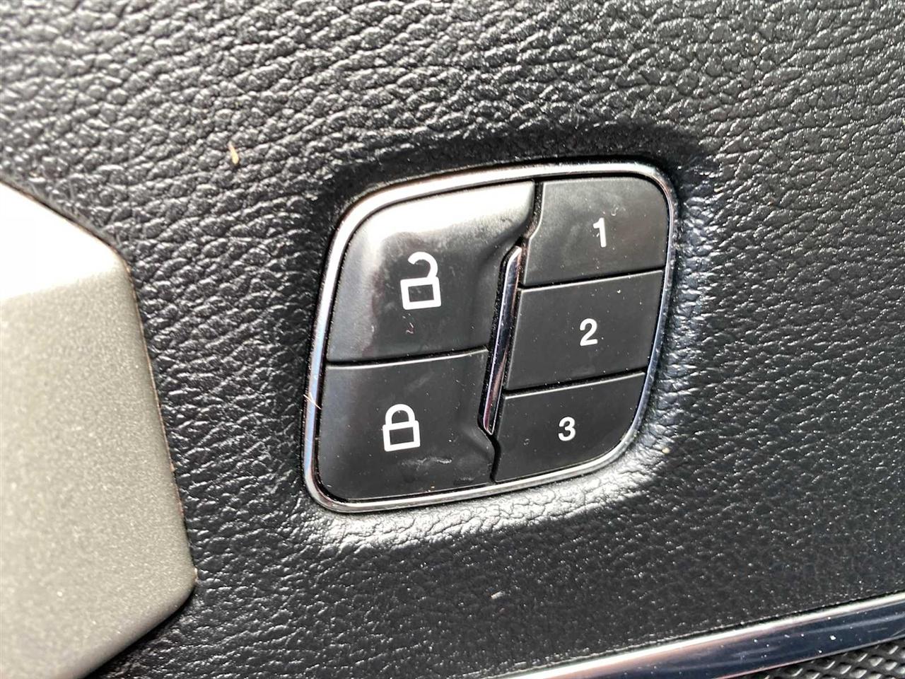 Ford F-250 SD Lariat Crew Cab 4WD 2019