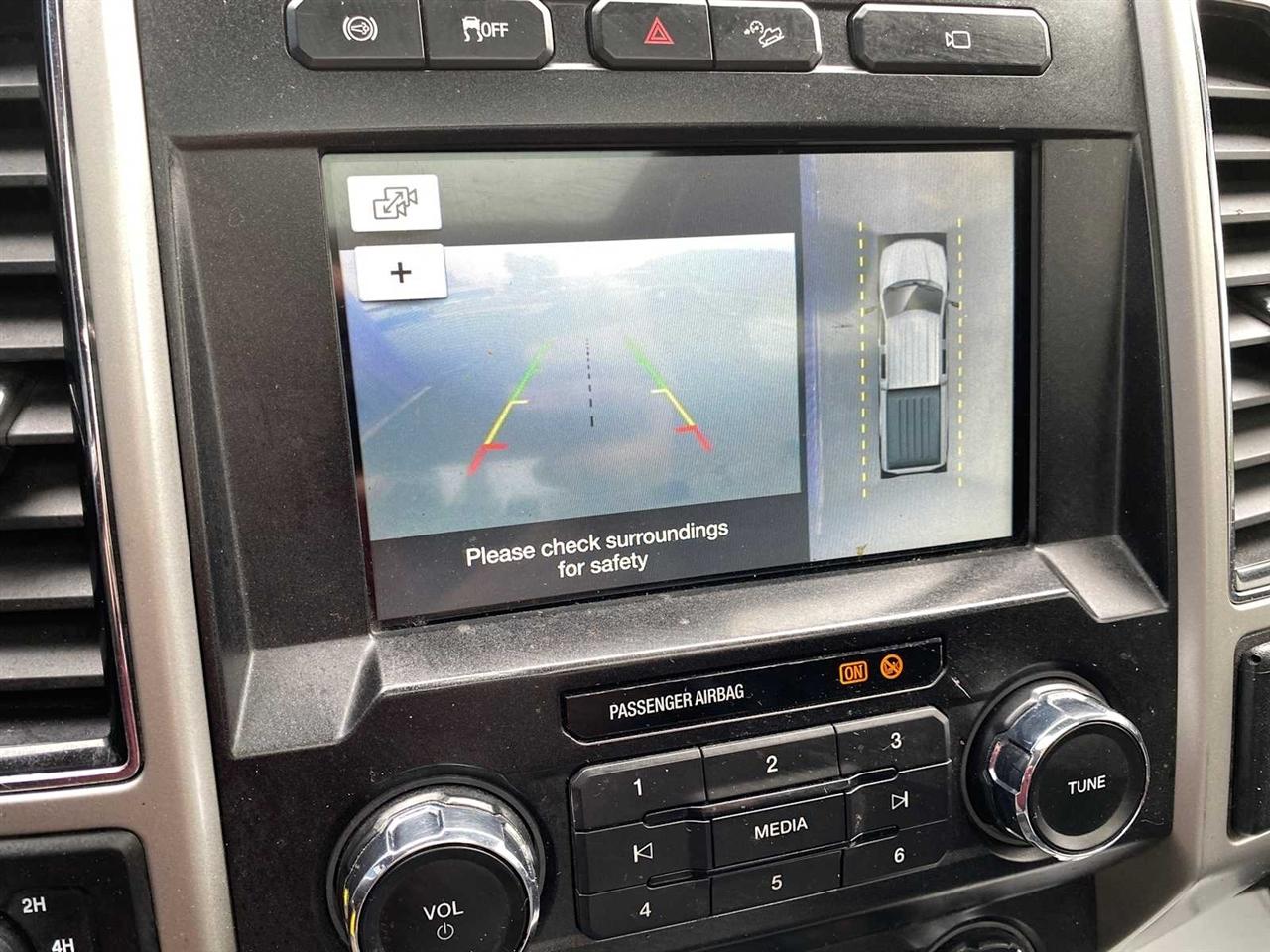 Ford F-250 SD Lariat Crew Cab 4WD 2019