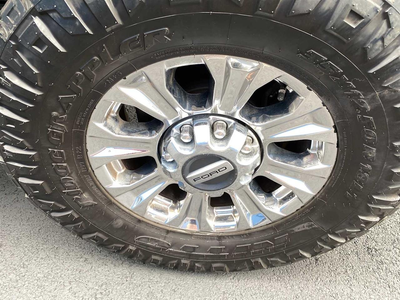 Ford F-250 SD Lariat Crew Cab 4WD 2019