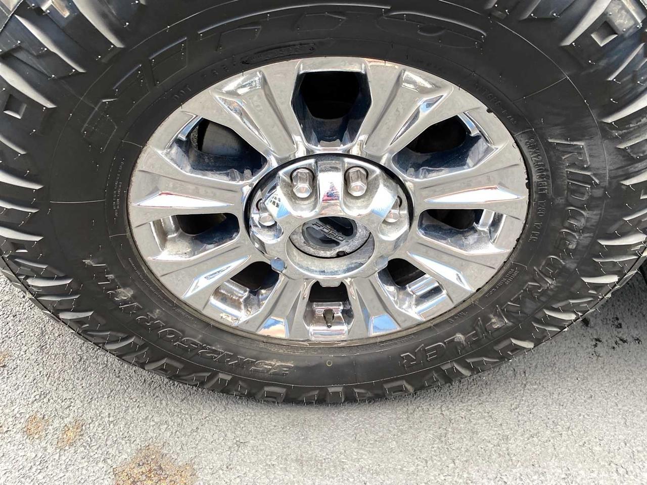 Ford F-250 SD Lariat Crew Cab 4WD 2019