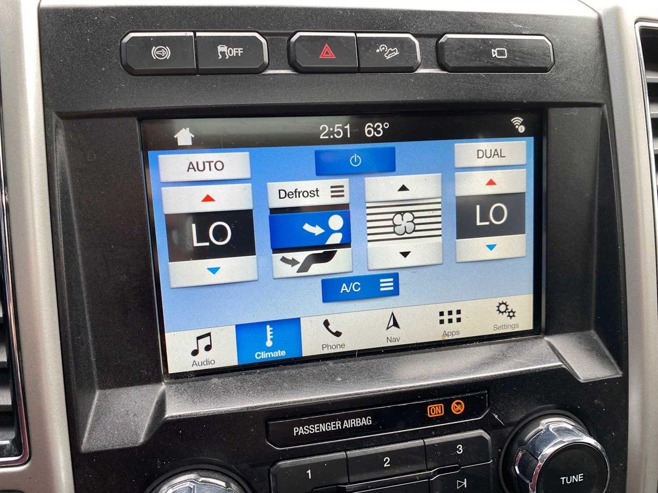 Ford F-250 SD Lariat Crew Cab 4WD 2019