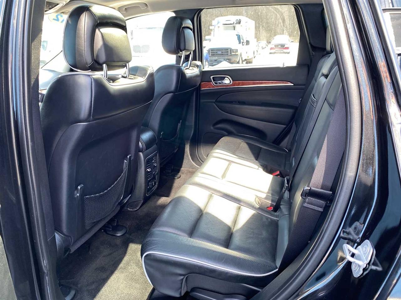 Jeep Grand Cherokee Overland 4WD 2012