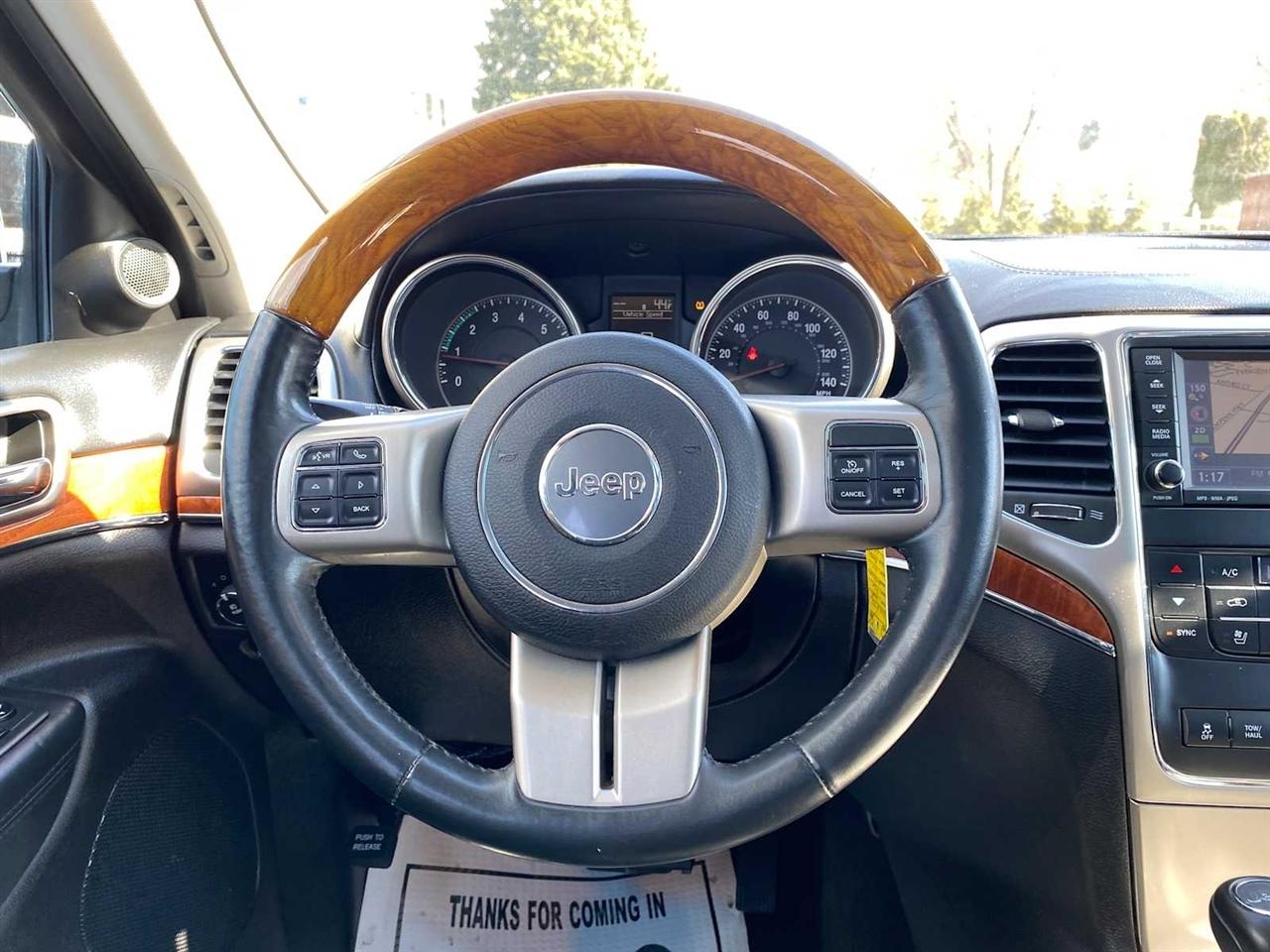 Jeep Grand Cherokee Overland 4WD 2012